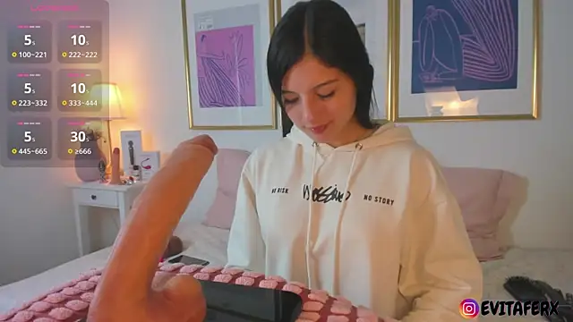 Eva depp online show from October 1, 2025, 11:47 am