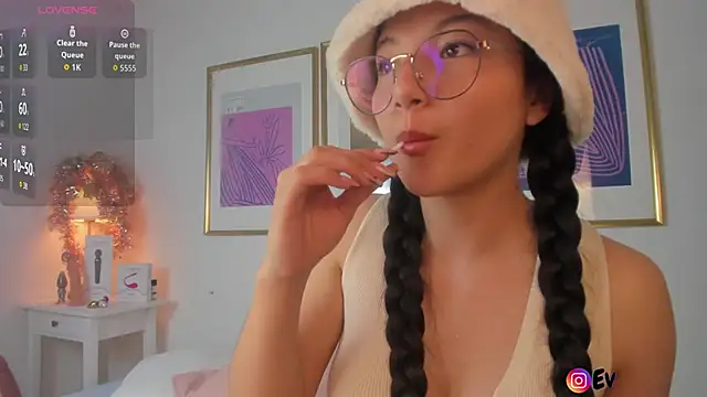 Eva depp online show from November 8, 2025, 10:02 pm