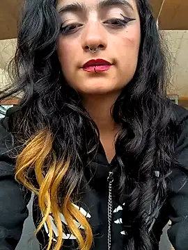 Snapshot of Lila_Desiree chatting on February 13, 2025, 7:42 pm Lila Desiree online show from February 13, 2025, 7:42 pm