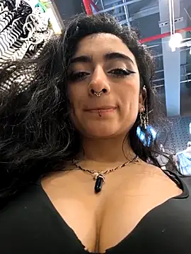 Lila Desiree online show from October 18, 2025, 3:36 pm