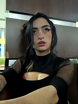 Snapshot of Lila_Desiree chatting on February 10, 2025, 2:19 am Lila Desiree online show from February 10, 2025, 2:19 am