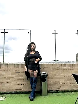 Snapshot of Lila_Desiree chatting on October 3, 2025, 5:14 pm Lila Desiree online show from October 3, 2025, 5:14 pm