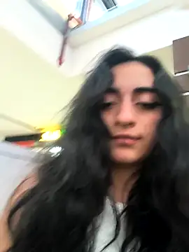 Lila Desiree online show from November 6, 2025, 10:25 pm