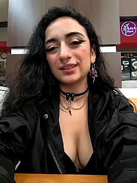 Snapshot of Lila_Desiree chatting on September 27, 2025, 4:46 pm Lila Desiree online show from September 27, 2025, 4:46 pm