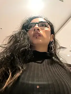 Snapshot of Lila_Desiree chatting on September 10, 2025, 6:40 pm Lila Desiree online show from September 10, 2025, 6:40 pm
