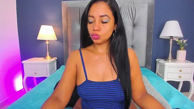 Snapshot of Kamila-Kane chatting on March 11, 2025, 7:58 pm Kamila-Kane online show from March 11, 2025, 7:58 pm
