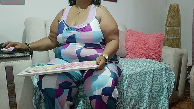 ScarletthJhonson- online show from August 3, 2026, 2:34 pm