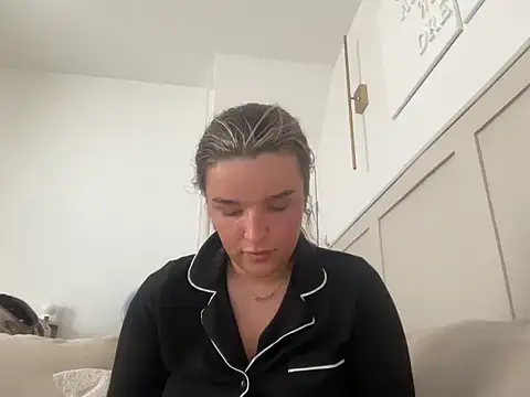 Snapshot of maisiesmithx chatting on September 17, 2025, 10:06 am maisiesmithx online show from September 17, 2025, 10:06 am