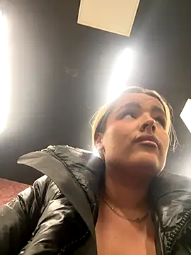 maisiesmithx online show from October 12, 2025, 4:14 am