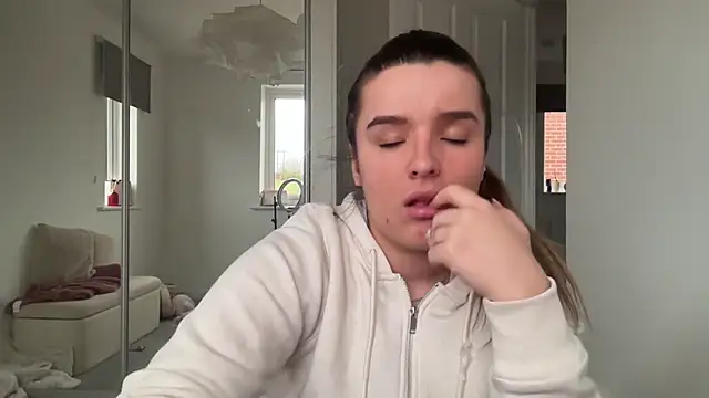 Snapshot of maisiesmithx chatting on February 23, 2026, 5:13 pm maisiesmithx online show from February 23, 2026, 5:13 pm