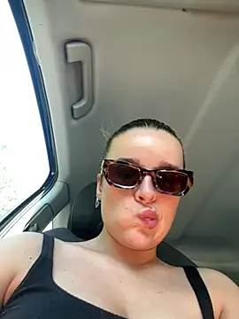 maisiesmithx online show from May 27, 2026, 1:18 pm