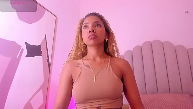 Snapshot of Nikki_Angel_ chatting on March 13, 2026, 6:46 pm Nikki Angel online show from March 13, 2026, 6:46 pm