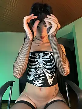 sue   0 online show from November 26, 2025, 2:44 am