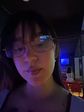 ValenG023 online show from December 11, 2024, 1:26 am