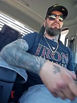 Beardedtattood online show from October 4, 2025, 2:51 pm