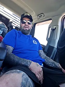 Beardedtattood online show from October 5, 2025, 3:58 pm