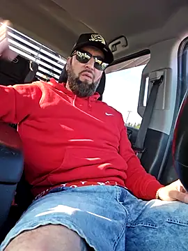 Beardedtattood online show from September 18, 2025, 1:03 pm