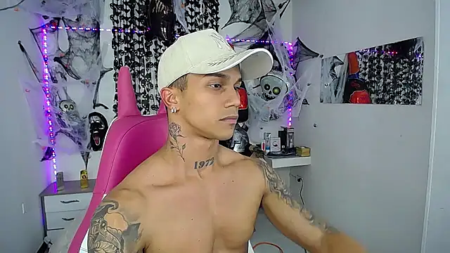 Leonard Price online show from November 2, 2025, 3:55 am