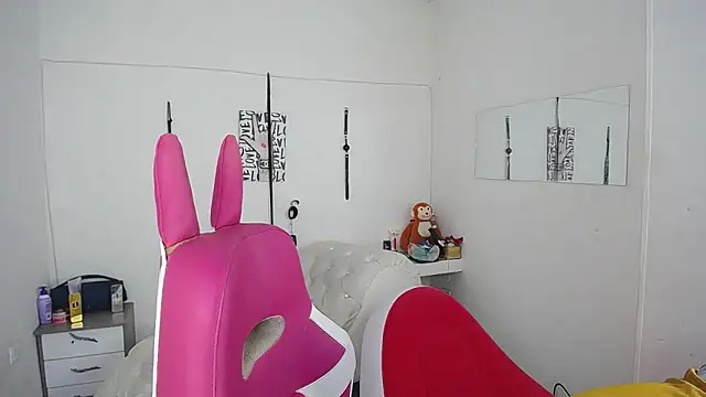 Leonard Price online show from November 25, 2025, 4:02 am