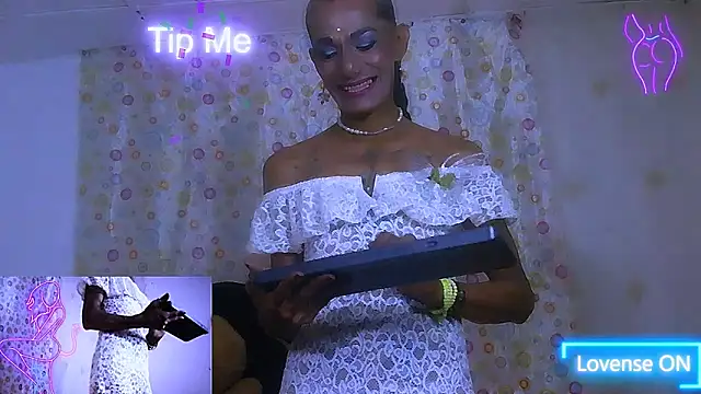 Lobaveterana sex online show from April 12, 2026, 9:45 am