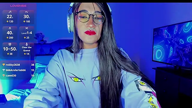 Lararose01 online show from December 12, 2024, 9:19 am