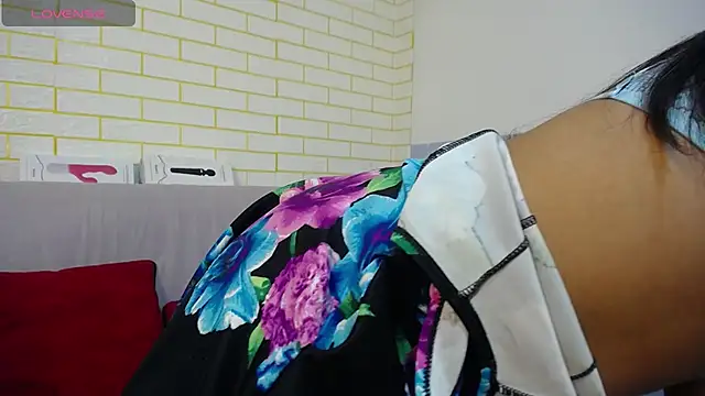 ricura mily online show from October 20, 2025, 2:57 am