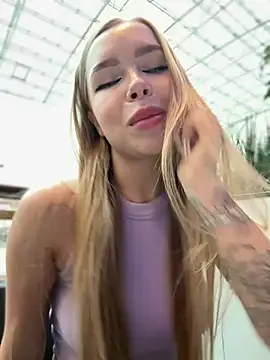 mur girl online show from February 28, 2025, 8:31 am