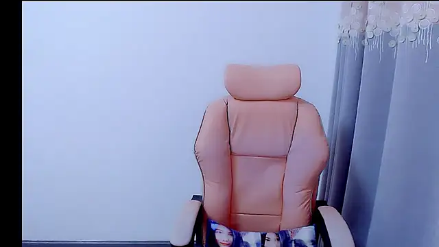 Little-sweet online show from October 17, 2025, 1:09 am