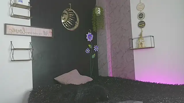 Kadybrown online show from September 20, 2025, 2:11 pm