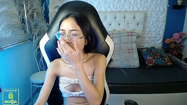 NathaliaSweet 11 online show from January 13, 2026, 1:59 pm