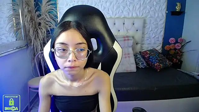 Snapshot of NathaliaSweet_11 chatting on February 7, 2026, 2:03 pm NathaliaSweet 11 online show from February 7, 2026, 2:03 pm