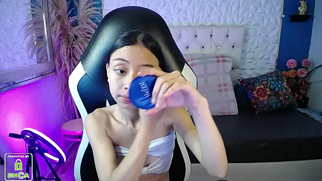 Snapshot of NathaliaSweet_11 chatting on February 10, 2026, 1:54 pm NathaliaSweet 11 online show from February 10, 2026, 1:54 pm