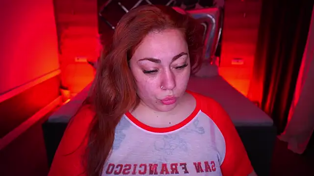 Kittywakee online show from September 22, 2025, 8:26 pm