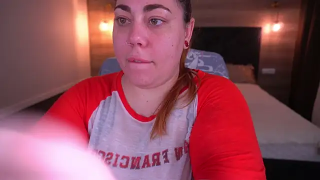 Kittywakee online show from September 12, 2025, 8:08 pm