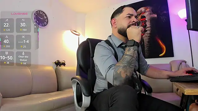 Snapshot of Ethan_Castellano chatting on February 8, 2026, 9:01 pm Ethan Castellano online show from February 8, 2026, 9:01 pm