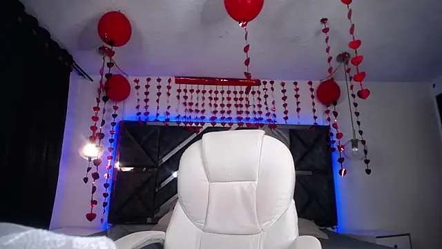 Snapshot of MIA_YOURHOTTIE chatting on February 7, 2025, 2:19 am MIA YOURHOTTIE online show from February 7, 2025, 2:19 am