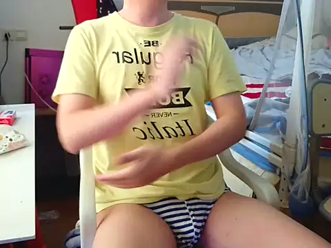 hotkaier online show from October 27, 2025, 7:31 am