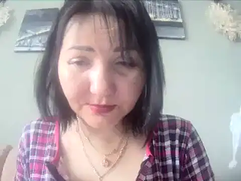 Snapshot of ClaireSunset chatting on March 4, 2025, 11:40 am ClaireSunset online show from March 4, 2025, 11:40 am