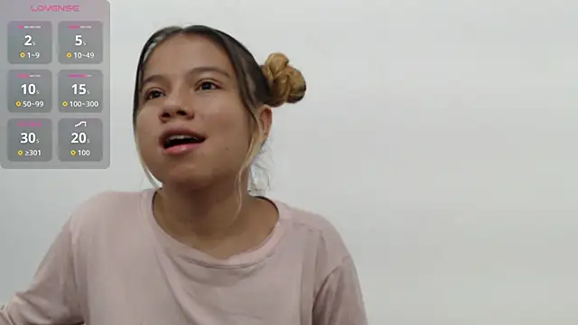 Naomi991 online show from October 15, 2025, 7:55 pm