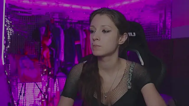 Snapshot of Kathleen_Meow chatting on November 27, 2025, 1:33 pm Kathleen Meow online show from November 27, 2025, 1:33 pm