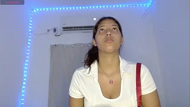 evaluna horny  online show from June 9, 2026, 6:09 pm