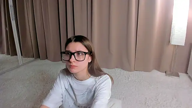 NoreenAtlee online show from December 8, 2024, 9:24 am