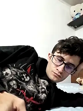 Loggan donnelly online show from December 16, 2025, 8:57 pm