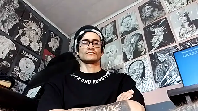 Snapshot of Loggan_donnelly chatting on February 8, 2026, 3:54 pm Loggan donnelly online show from February 8, 2026, 3:54 pm