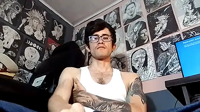 Snapshot of Loggan_donnelly chatting on February 7, 2026, 8:50 pm Loggan donnelly online show from February 7, 2026, 8:50 pm