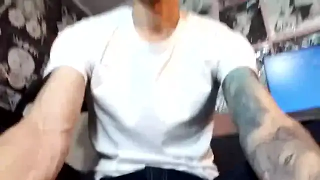 Snapshot of Loggan_donnelly chatting on February 6, 2026, 6:37 pm Loggan donnelly online show from February 6, 2026, 6:37 pm