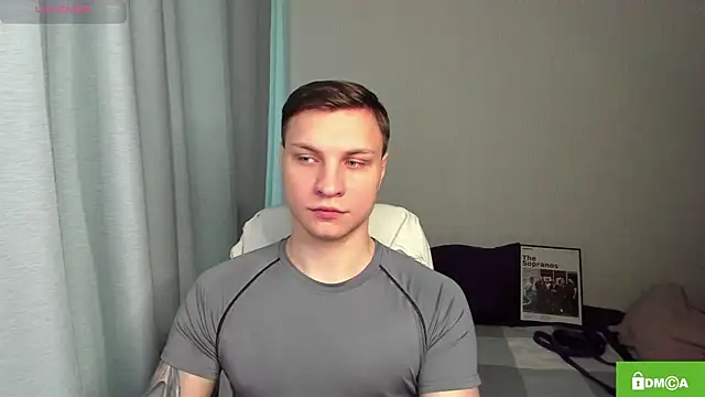 handsome guy01 online show from April 10, 2026, 7:59 am