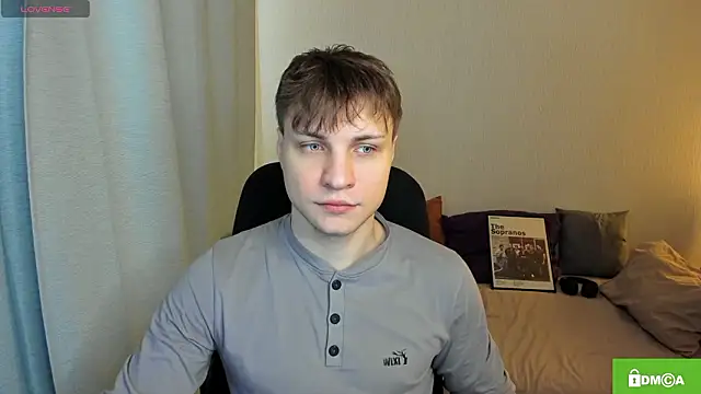 Snapshot of handsome_guy01 chatting on February 15, 2026, 2:16 pm handsome guy01 online show from February 15, 2026, 2:16 pm