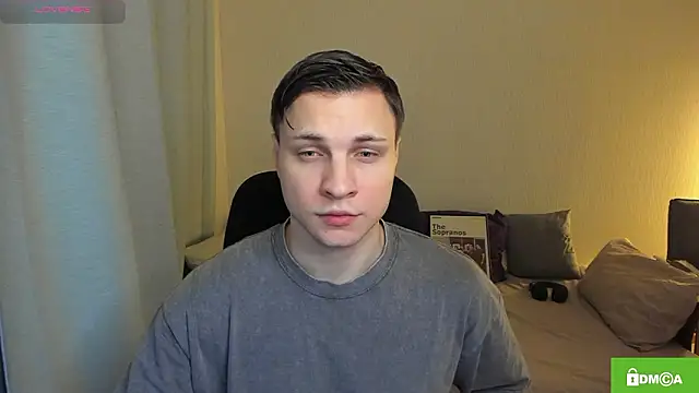 Snapshot of handsome_guy01 chatting on February 23, 2026, 4:40 pm handsome guy01 online show from February 23, 2026, 4:40 pm