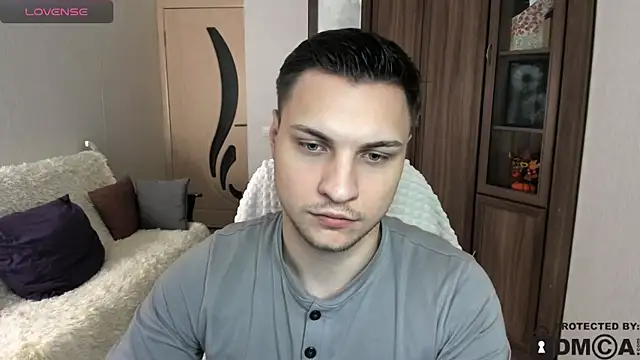 handsome guy01 online show from October 31, 2025, 7:32 pm